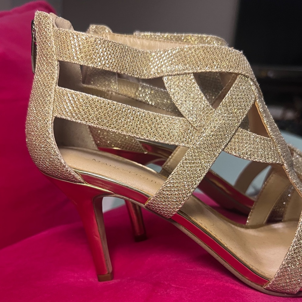 Marc Fisher Gold Textured Women's Heels - Picture 2 of 4